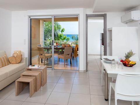 Binnen|MB6 vue mer|Corsica|Moriani-Plage