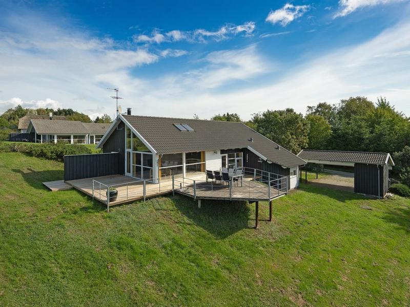 Hus/ Residence|"Juliane" - 400m from the sea in Djursland and Mols|Djursland & Mols|Ebeltoft