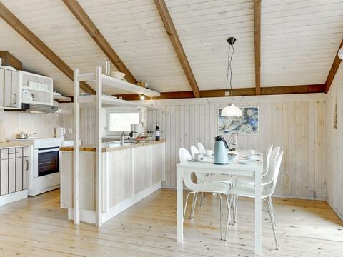 Indenfor|"Eliana" - 350m from the sea|Nordøstjyllland|Strandby