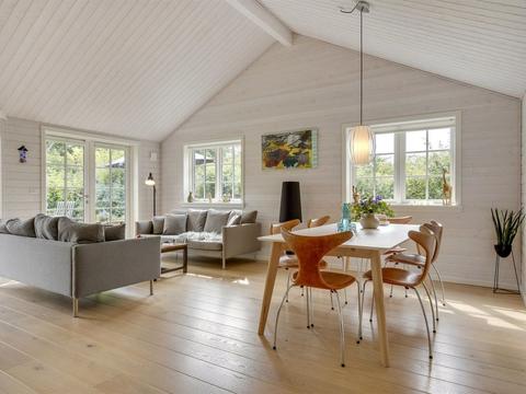 Inside|"Gotliebe" - 750m from the sea|Sealand|Gilleleje