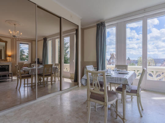 Apartman Marie Antoinette, Francuska, Normandija, Cabourg, Dnevni boravak 