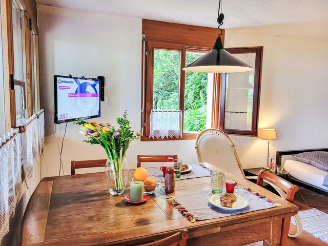 Appartement Studio al vigneto, Zwitserland, Ticino, Rovio, Keuken /Eetkamer