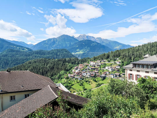 Lomahuoneisto Panorama da muntognas, Sveitsi, Surselva, Trin, Näkymä