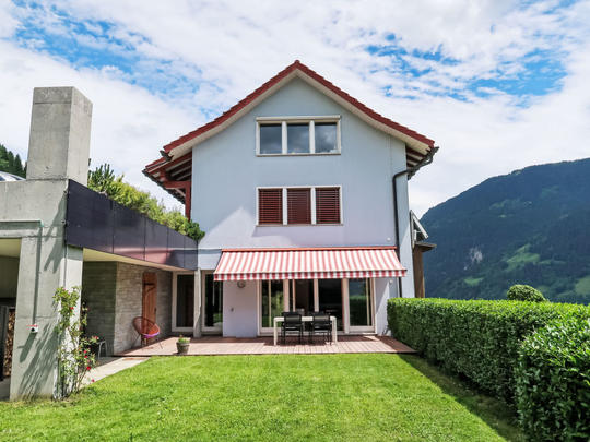 Lomahuoneisto Casa Libelle, Sveitsi, Surselva, Sumvigt, Talo