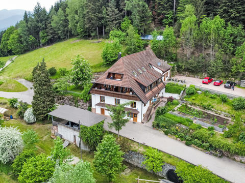 Talo/taloryhmä|Biohof Herrenweg|Schwarzwald|Schiltach