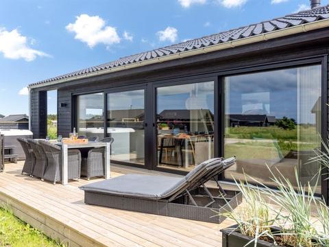 House/Residence|"Ata" - 400m from the sea|Northwest Jutland|Hjørring