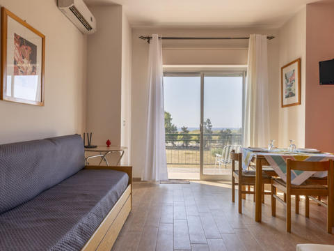 Inside|Casa di Théo|Sicily|Giardini Naxos