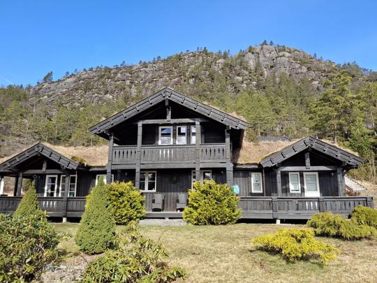 Lomatalo Knodden, Norja, Åseral, Eikerapen, Talo
