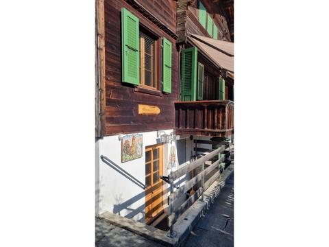 Hus/ Residence|Bachhüsi|Berner Oberland|Zweisimmen