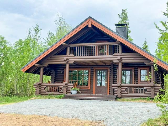 Dům/Rezidence|Metsä-pihlaja|Keski-Suomi|Kinnula
