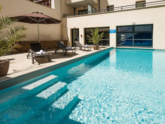 Apartamenty Les Patios d'Eugénie, Francja, Kraj Basków, Biarritz, Basen zewnętrzny