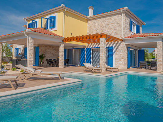 Lomatalo Zaton, Kroatia, Keski-Dalmatia, Zaton (Šibenik), Terassi