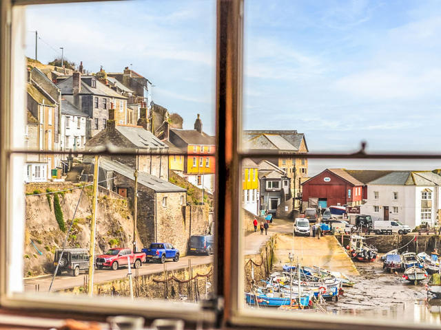 Inside|Harbour Penthouse|South-West|Mevagissey