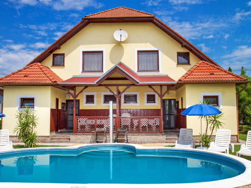 Maison / Résidence de vacances|Yellow 1|Lac Balaton rive sud|Balatonmariafurdo