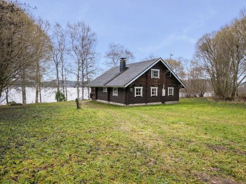 Dům/Rezidence|Karhunluola|Pirkanmaa|Hämeenlinna