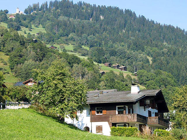 Maison / Résidence de vacances|Wohnung Nr.2|Surselva|Schluein