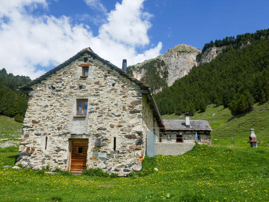 Casa de vacaciones Rustico Dolomia, Suiza, Ticino, Olivone, Casa