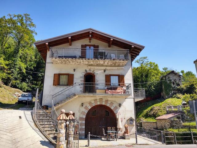 Dom/Rezydencja|Il Castello|Jezioro Como|Sorico Albonico