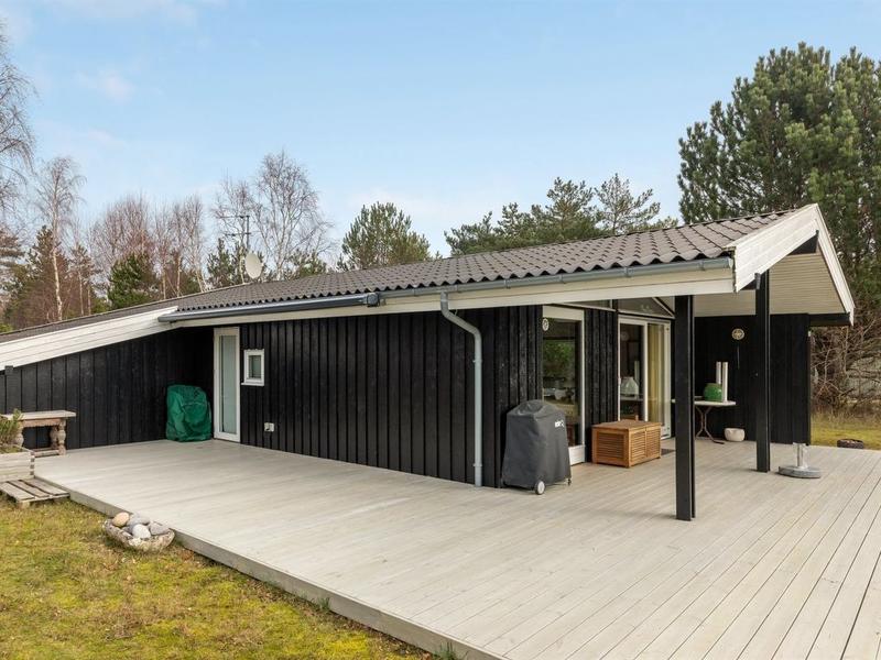 Hus/ Residence|"Arsi" - 200m from the sea in Bornholm|Bornholm|Aakirkeby