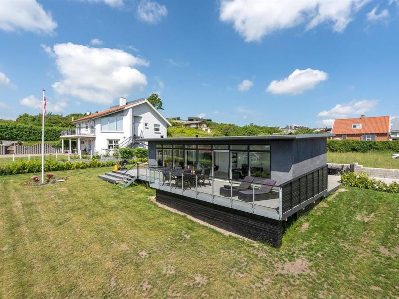 Hus/ Residence|"Jadara" - 200m from the sea in Djursland and Mols|Djursland & Mols|Ebeltoft