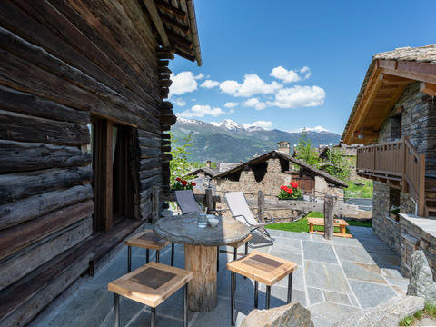 House/Residence|Chalet les Combes|Aosta Valley|Introd