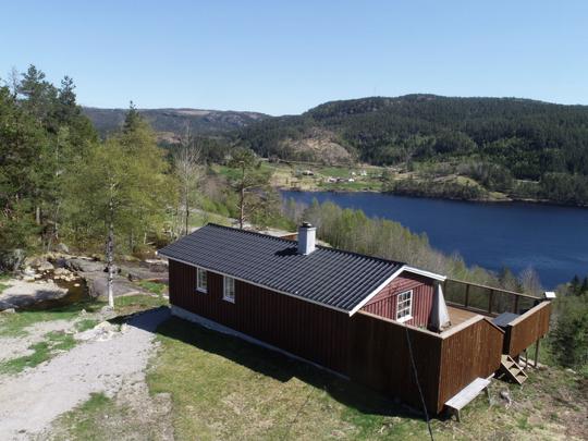 Lomatalo Utsikt, Norja, Åseral, Eikerapen, Talo