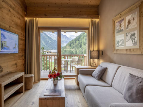 Dentro|2 room South balcony|Val d’Anniviers|Zinal