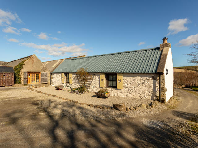 House/Residence|Sunflower Cottage|Scotland|Bridge of Marnoch