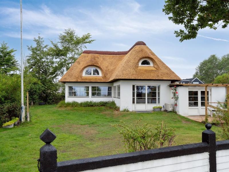 Hus/ Residence|"Eleanore" - 75m from the sea in Funen|Fyn & öar|Middelfart