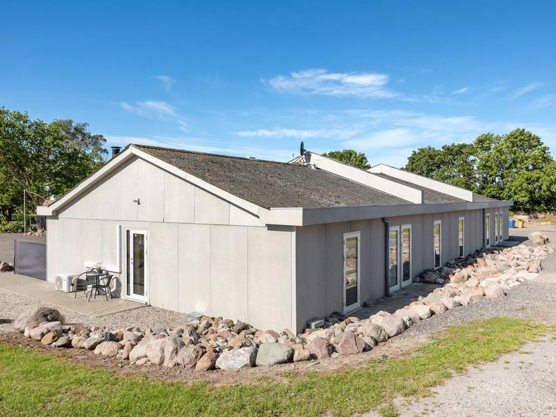 Hus/ Residence|"Henne" - 2.5km from the sea in Funen|Fyn & öar|Humble