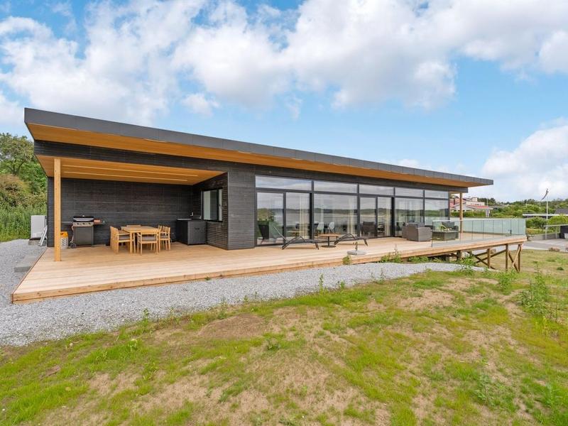 Hus/ Residence|"Ahmik" - 200m from the sea in Djursland and Mols|Djursland & Mols|Ebeltoft