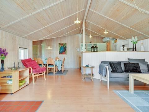 Inside|"Landuin" - 230m from the sea|Funen & islands|Humble