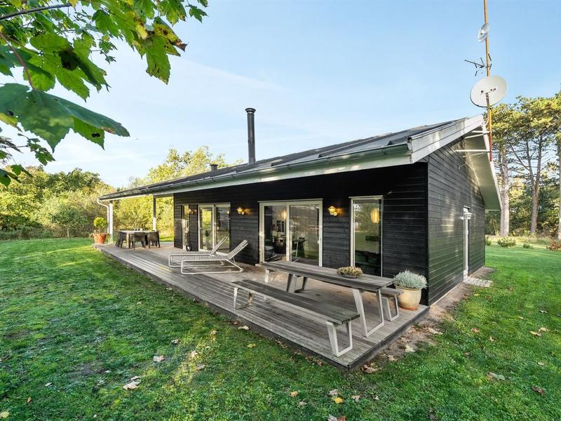 Hus/ Residence|"Elfriede" - 400m to the inlet in Djursland and Mols|Djursland & Mols|Havndal