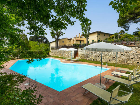 Family Villa Holidays in Lucca Pisa and surroundings Child