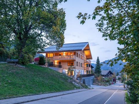 Haus/Residenz|Gletscherhorn Sockelgeschoss Südwest|Berner Oberland|Zweisimmen