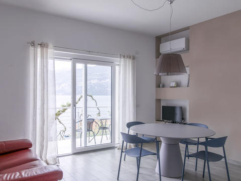 Inside|La Maison Blanche|Lake Garda|Brenzone