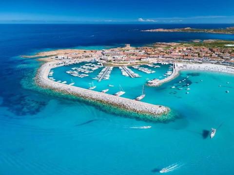 La struttura|Cala Rossa 2208|Sardegna|Isola Rossa