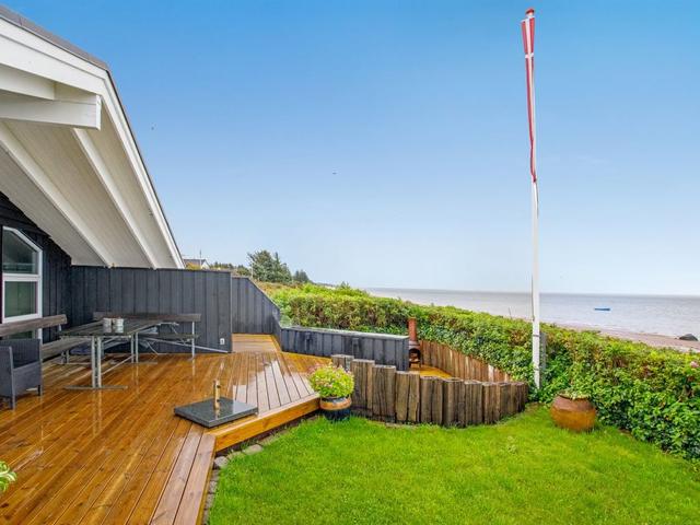 House/Residence|"Holmwith" - 50m from the sea|Western Jutland|Esbjerg V