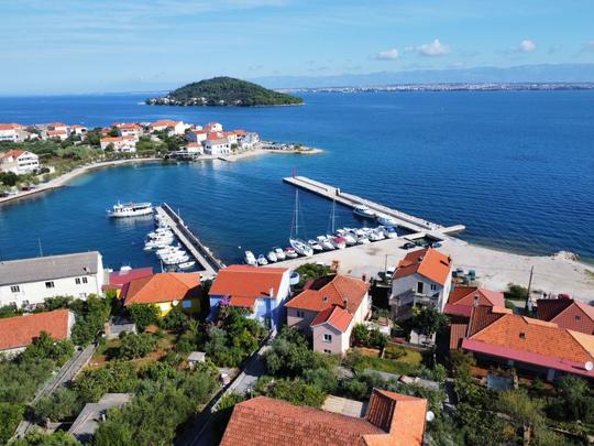 Casa de vacaciones Ines, Croacia, Dalmacia septentrional, Ugljan/Ugljan, Playa