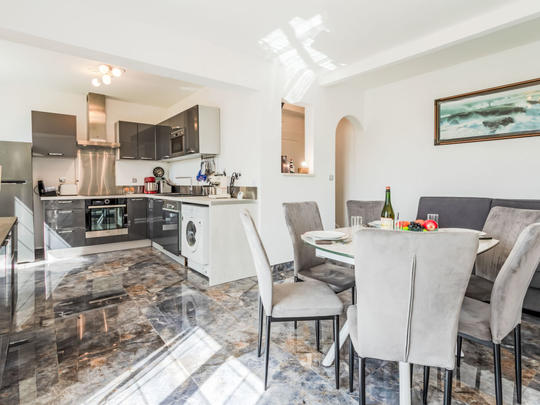 Kuća Marine, Francuska, Normandija, Cabourg, Kuhinja / blagovaonica