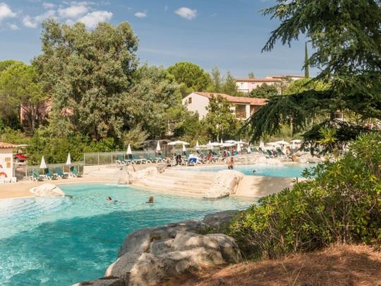Appartement Le Vallon, Frankrijk, Ardèche, Grospierres, Buitenzwembad