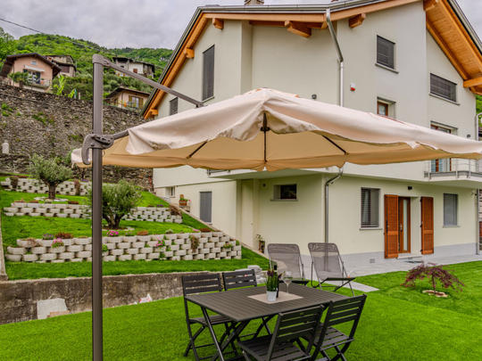 Apartamenty Syria, Włochy, Jezioro Como, Domaso, Dom