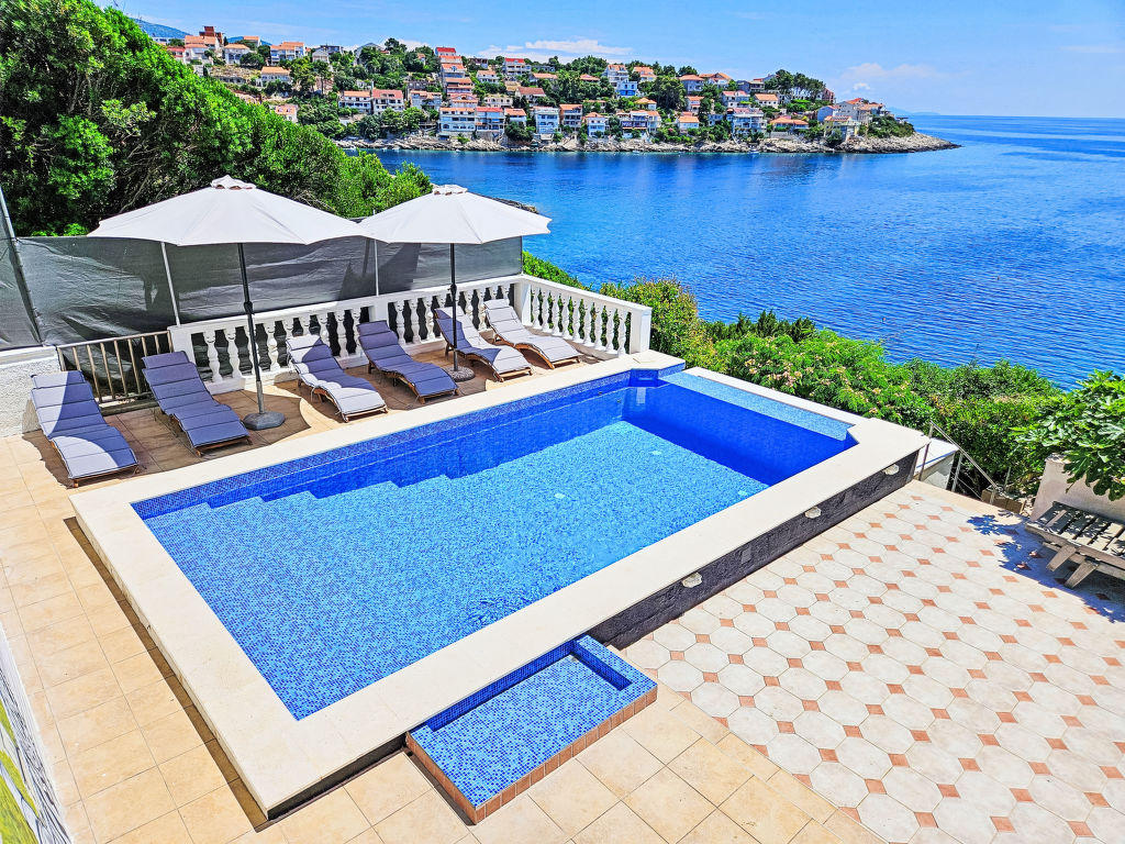 Apartment Snježana in Korčula/Zavalatica HR8130.100.4 | Interhome