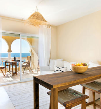 Last Minute Holidays – Homes for Two