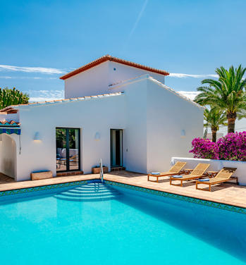 Ferienhaus mit Pool in Spanien