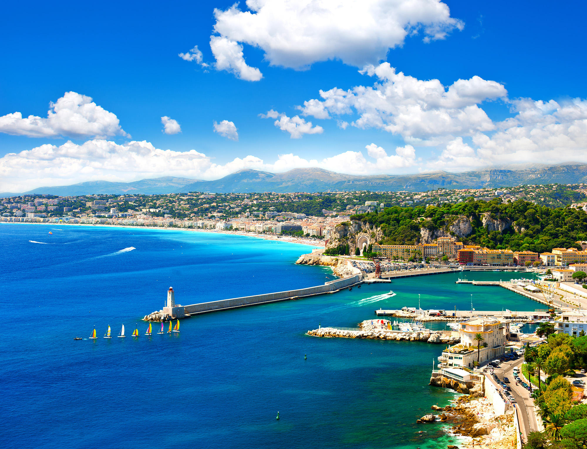 Vakantie aan de Côte d'Azur in een vakantiehuis - de azuurblauwe zee en het milde klimaat wachten op je