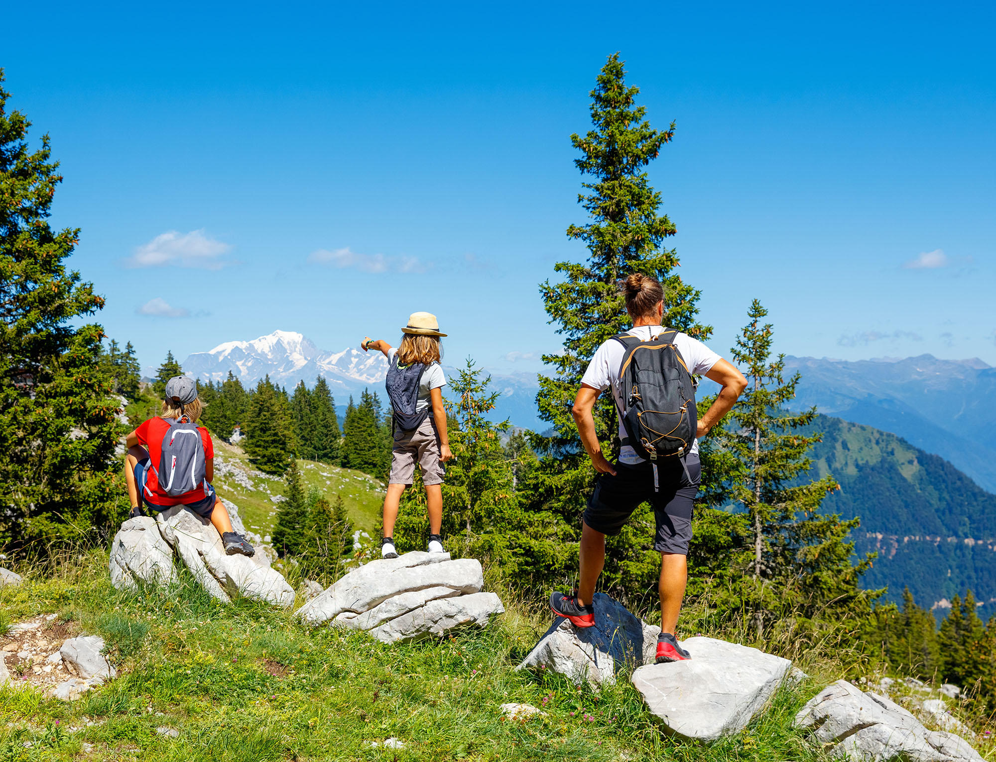 Last Minute Sports Holidays – Near Hiking Trails