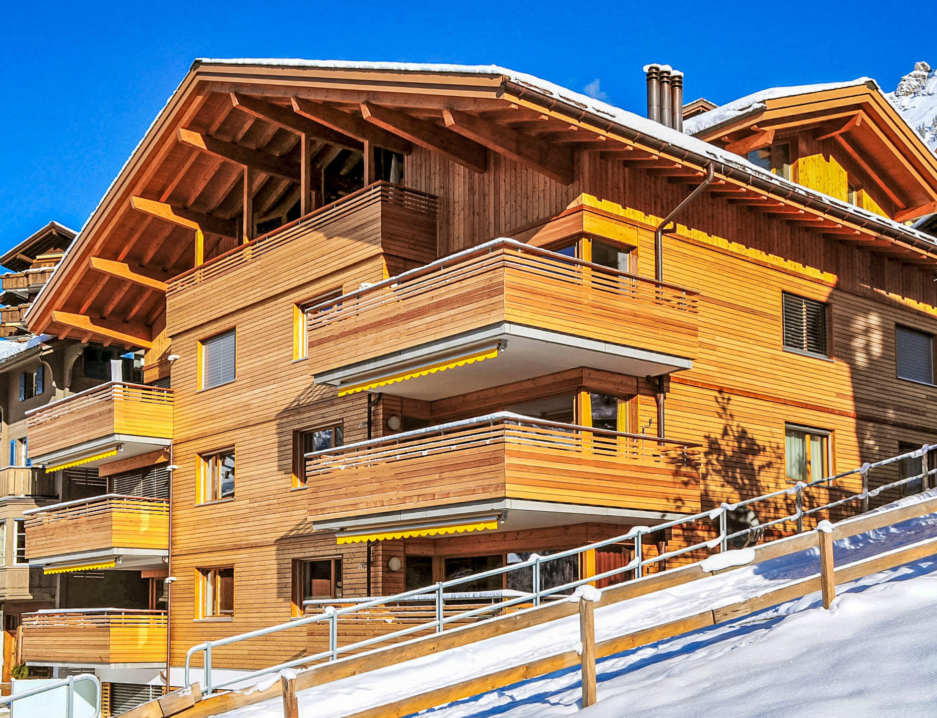 Ski Chalets, Apartments & Luxury Homes on the Slopes
