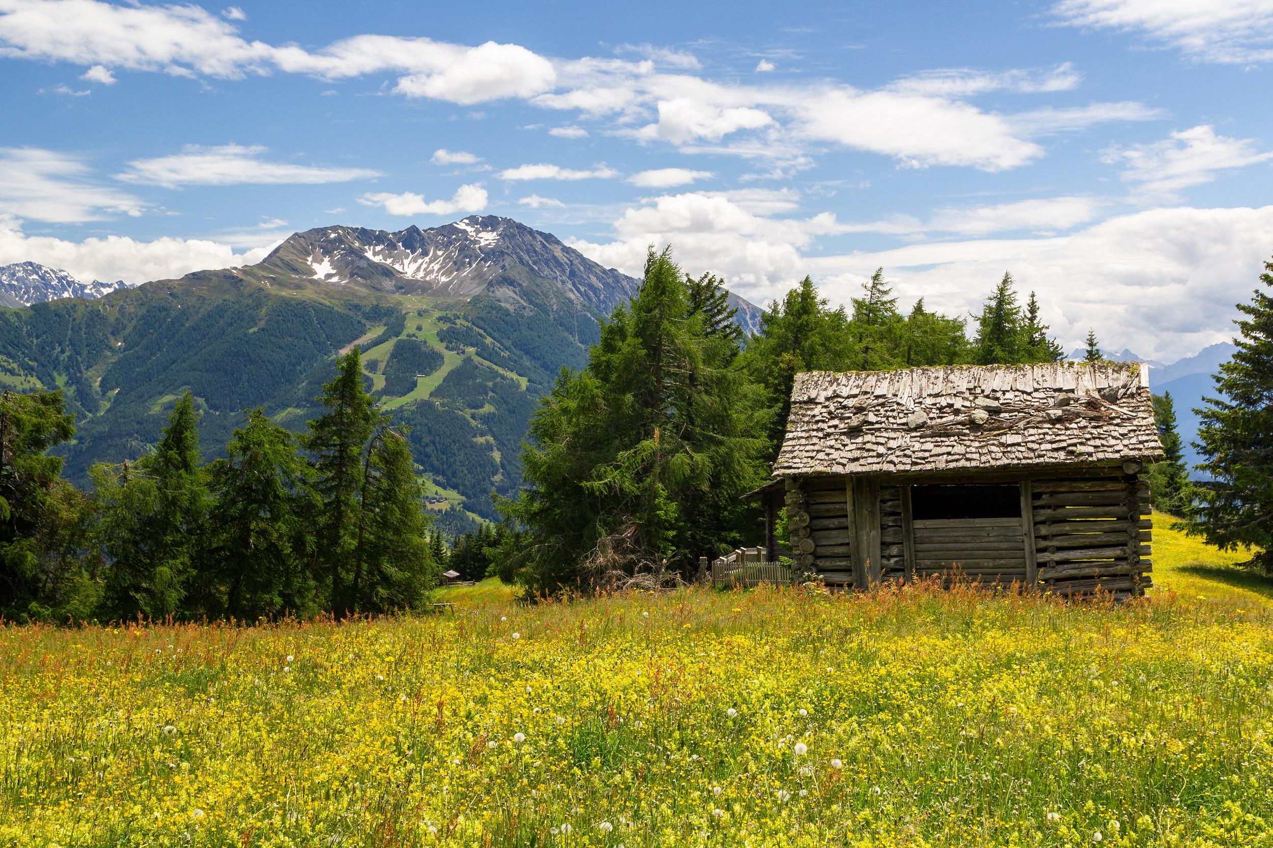 österreich-altholzhütte-nationalpark-hohe-tauern
