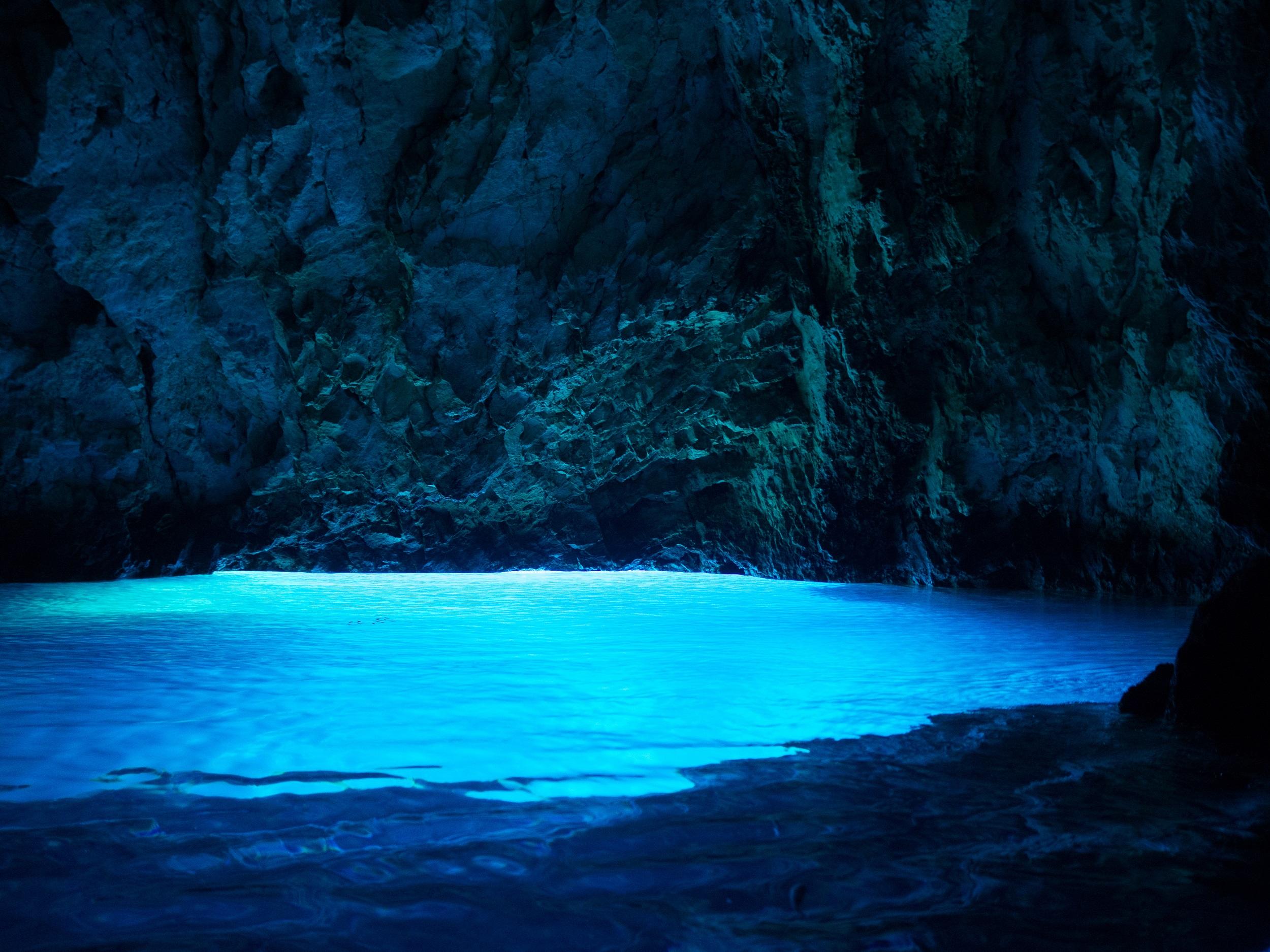 Kroatien Dalmatien Blaue Höhle auf der Insel Biševo